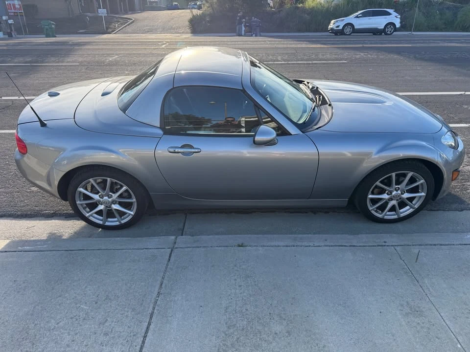 2011 Mazda NC MX-5 Miata - Image 5 of 18