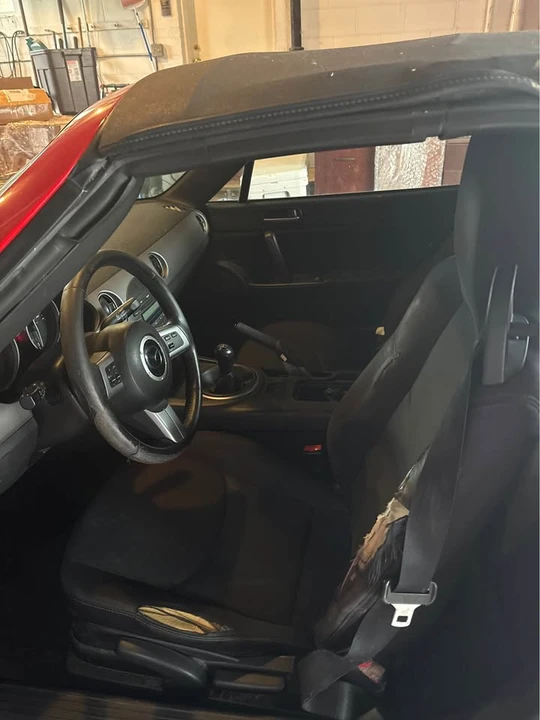 2011 Mazda NC MX-5 Miata - Image 3 of 4
