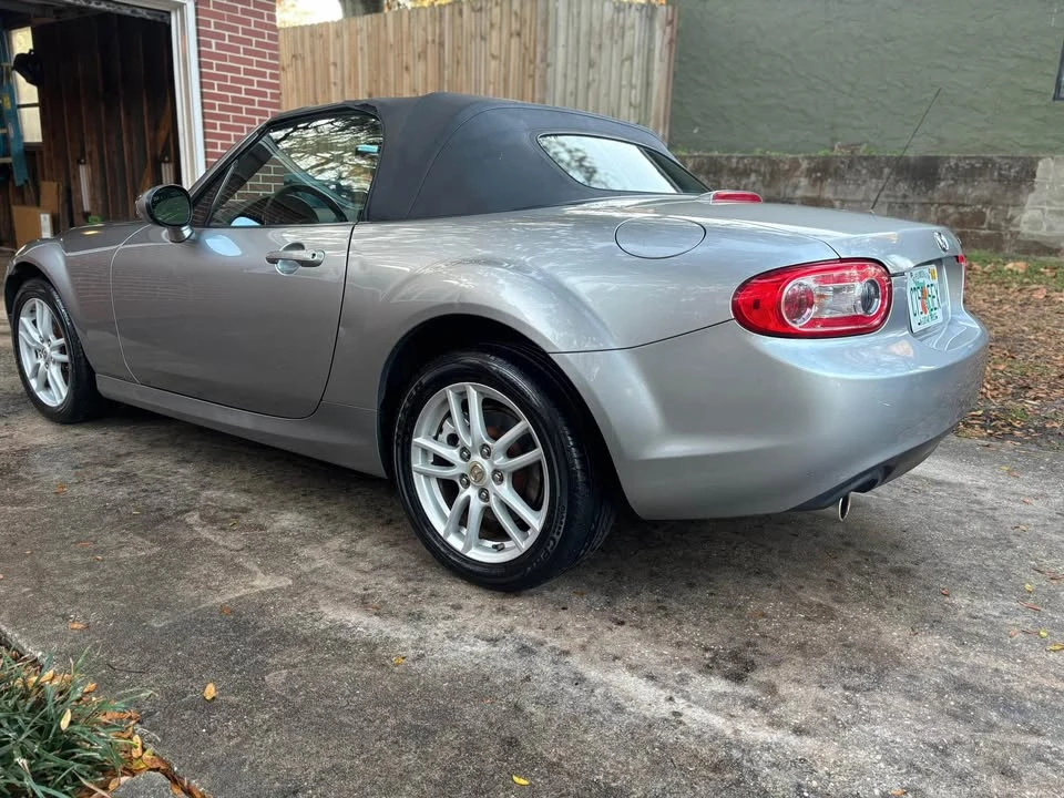 2011 Mazda NC MX-5 Miata - Image 5 of 7
