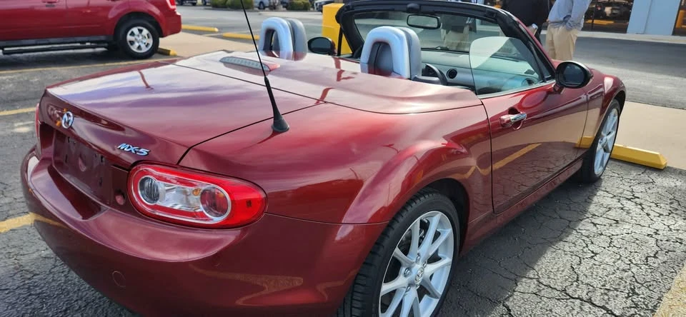 2011 Mazda NC MX-5 Miata - Image 4 of 7
