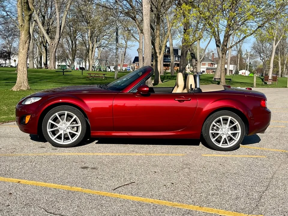 2011 Mazda NC MX-5 Miata - Image 8 of 17