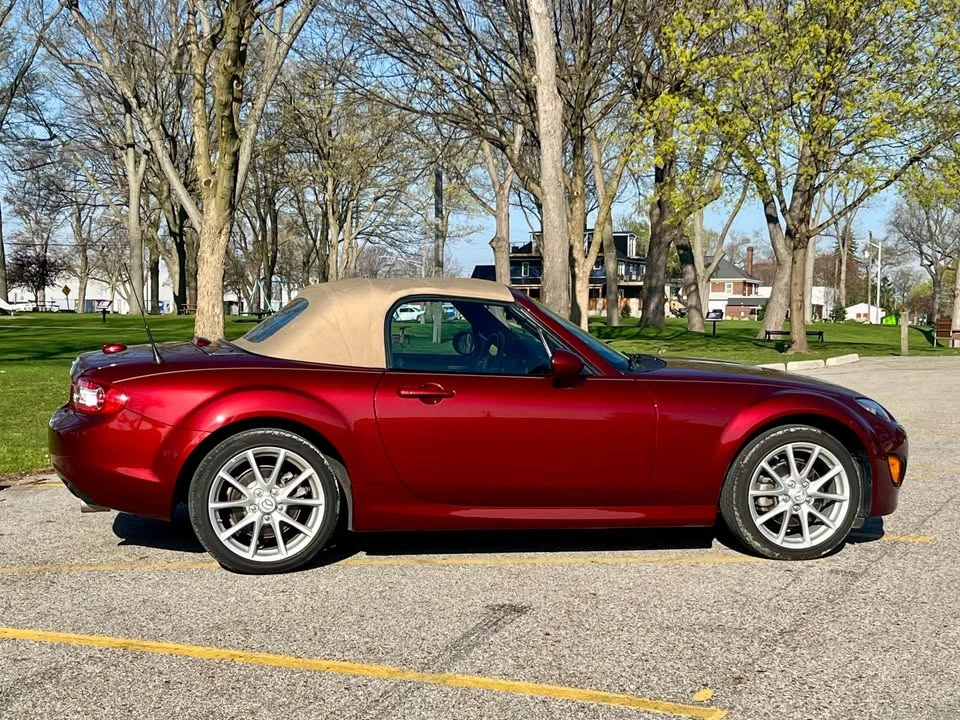 2011 Mazda NC MX-5 Miata - Image 14 of 17