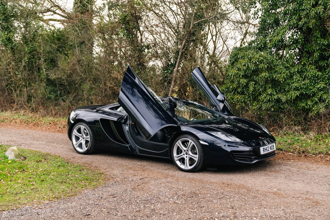 2011 McLaren MP4-12C - Image 9 of 31
