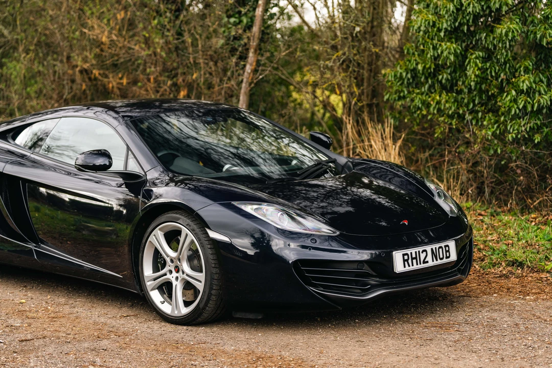 2011 McLaren MP4-12C - Image 22 of 31