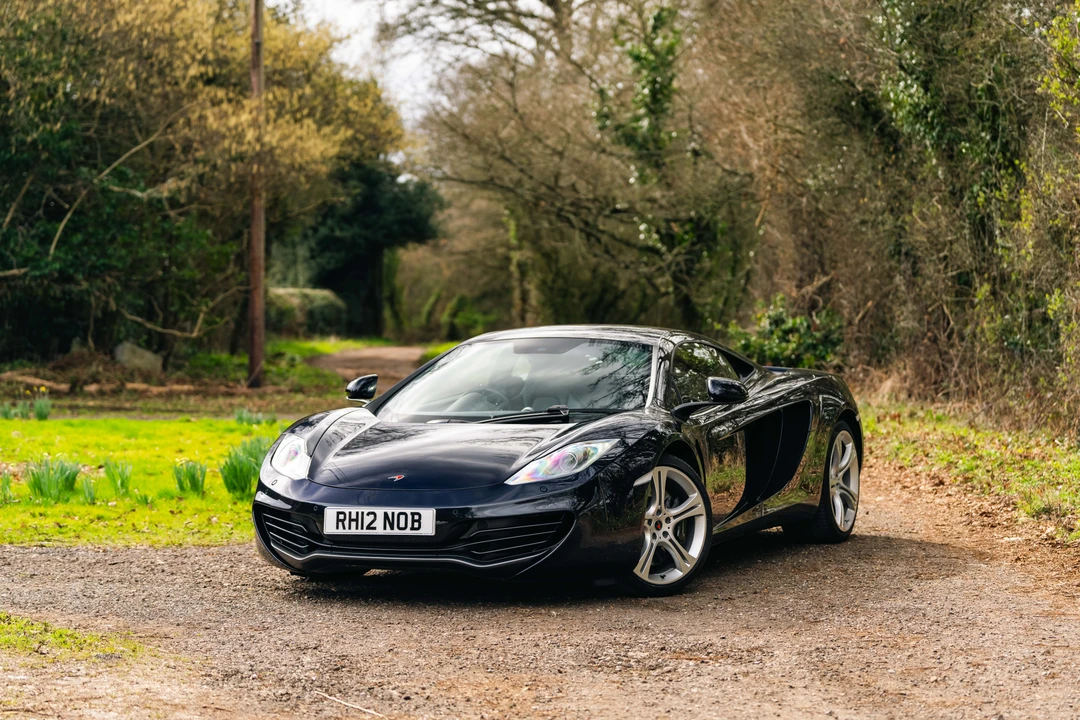 2011 McLaren MP4-12C - Image 11 of 31