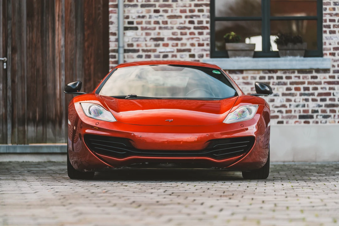 2011 McLaren MP4-12C - Image 11 of 31