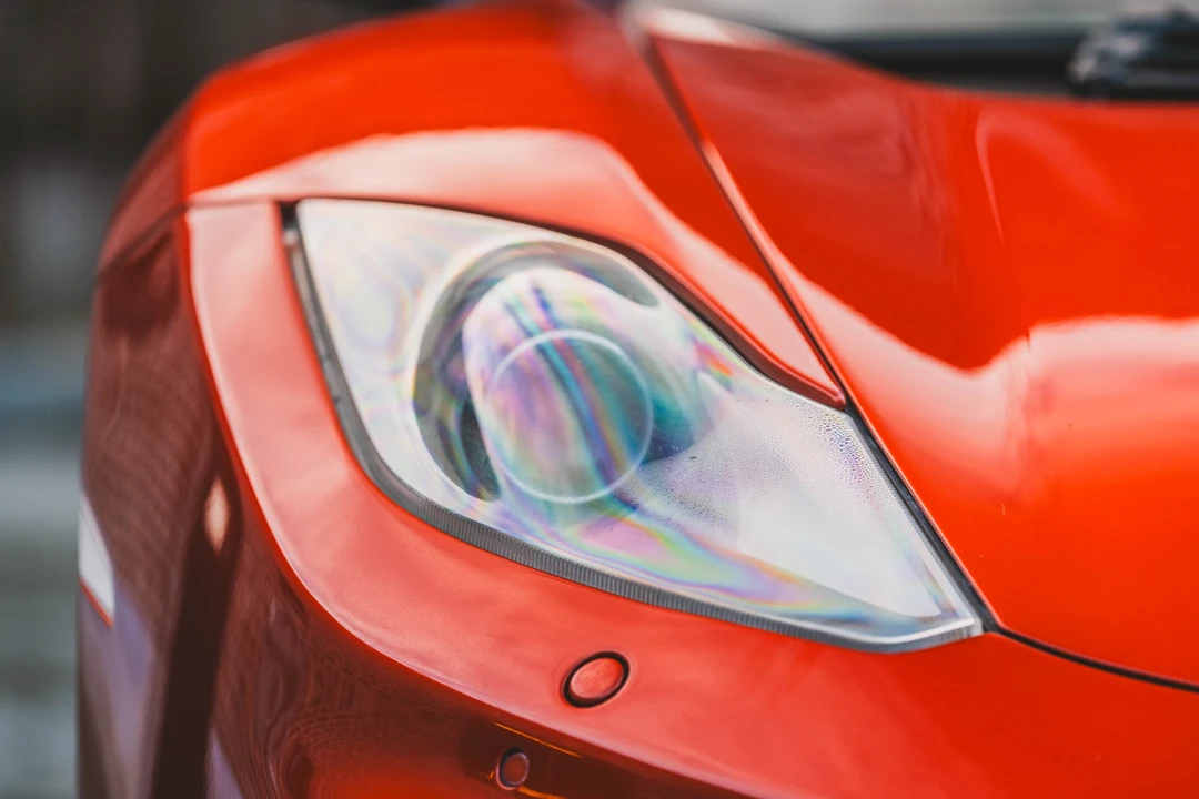 2011 McLaren MP4-12C - Image 28 of 31