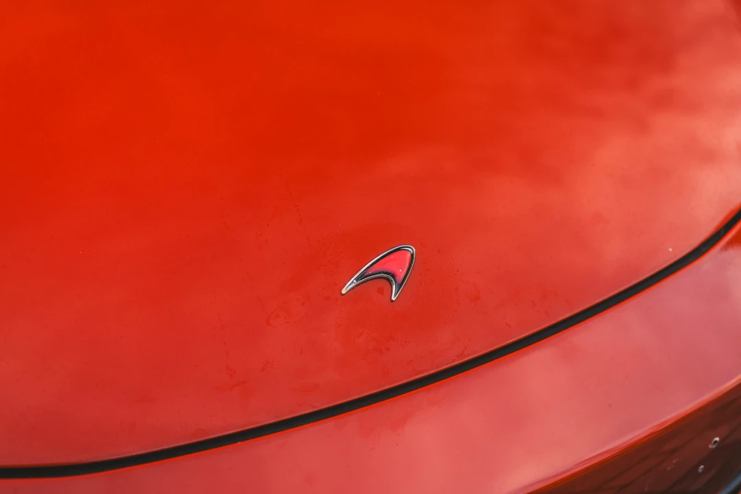 2011 McLaren MP4-12C - Image 29 of 31