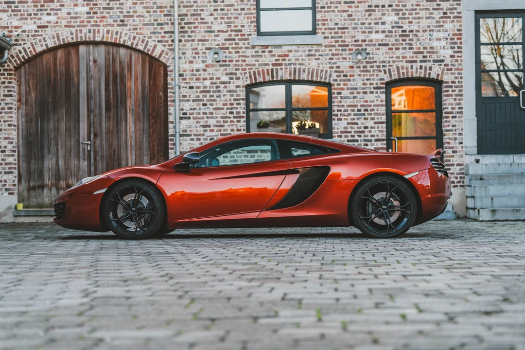 2011 McLaren MP4-12C - Image 5 of 31