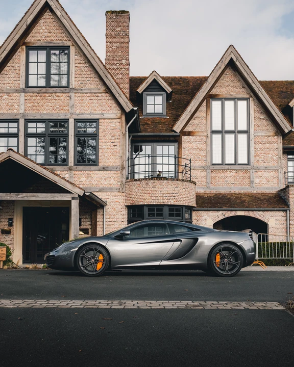 2011 McLaren MP4-12C - Image 14 of 31
