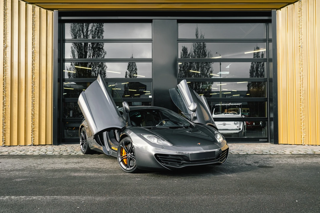 2011 McLaren MP4-12C - Image 21 of 31