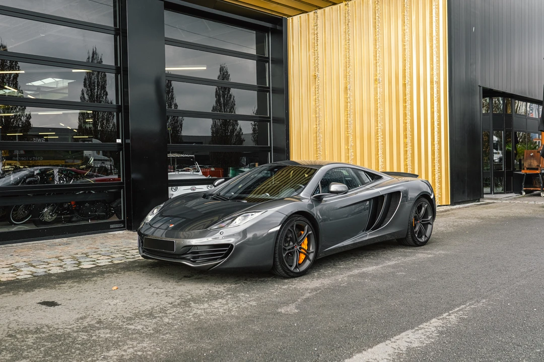 2011 McLaren MP4-12C - Image 3 of 31