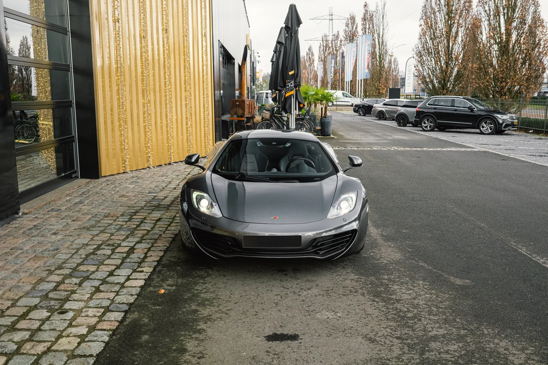 2011 McLaren MP4-12C - Image 2 of 31