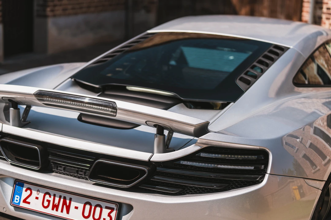 2011 McLaren MP4-12C - Image 22 of 31