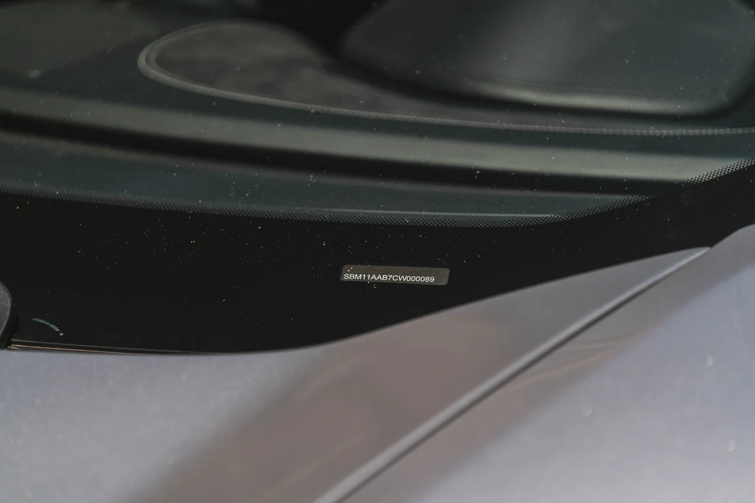2011 McLaren MP4-12C - Image 29 of 31