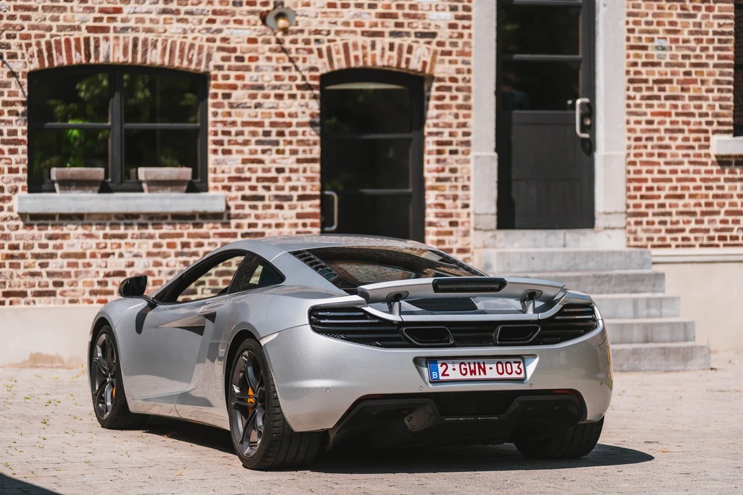 2011 McLaren MP4-12C - Image 7 of 31