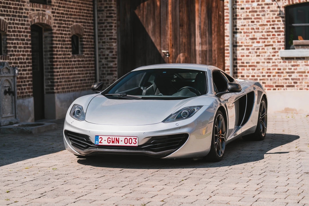 2011 McLaren MP4-12C - Image 9 of 31
