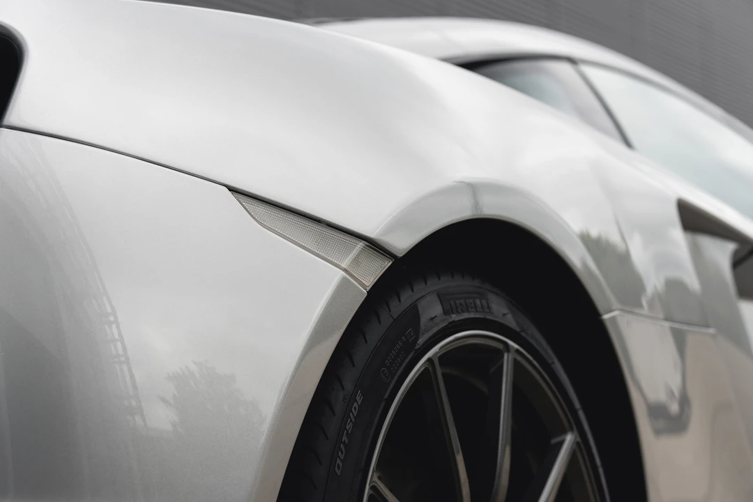 2011 McLaren MP4-12C - Image 26 of 31