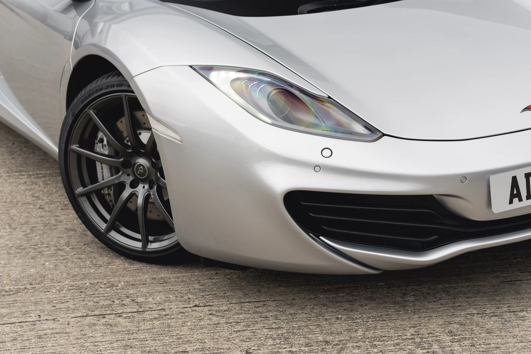 2011 McLaren MP4-12C - Image 22 of 31