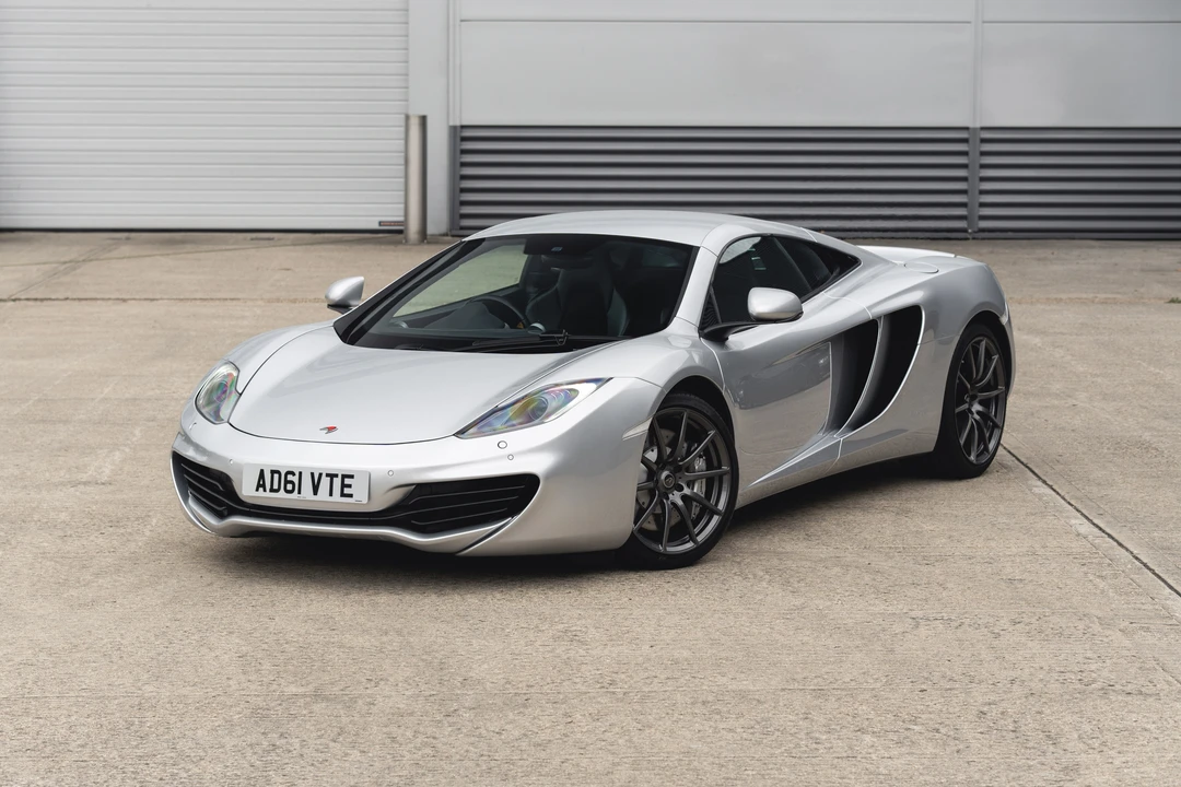 2011 McLaren MP4-12C - Image 9 of 31