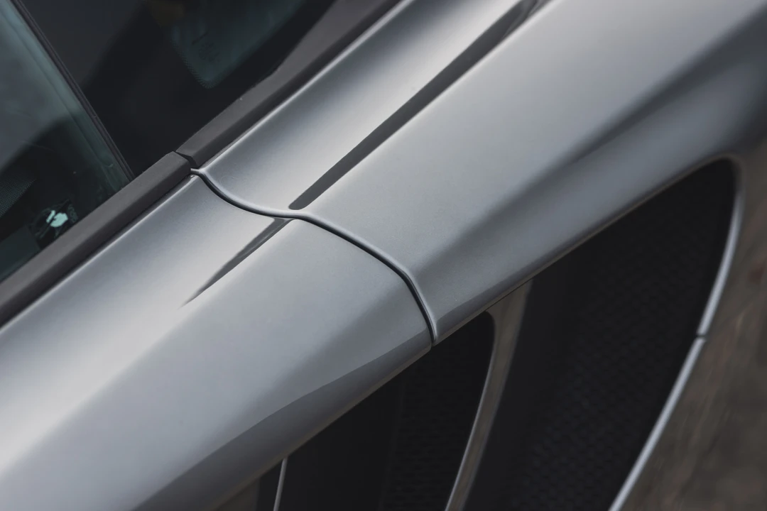 2011 McLaren MP4-12C - Image 28 of 31