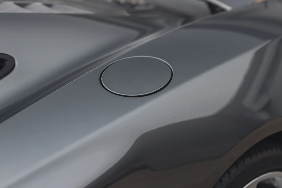 2011 McLaren MP4-12C - Image 30 of 31