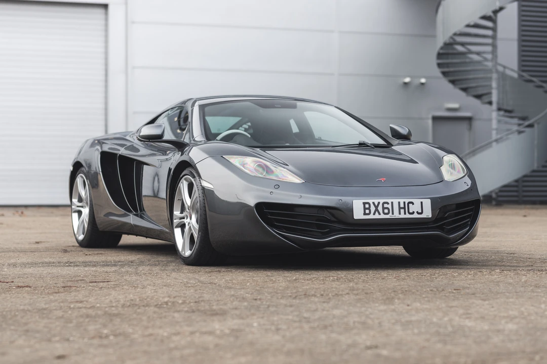 2011 McLaren MP4-12C - Image 11 of 31