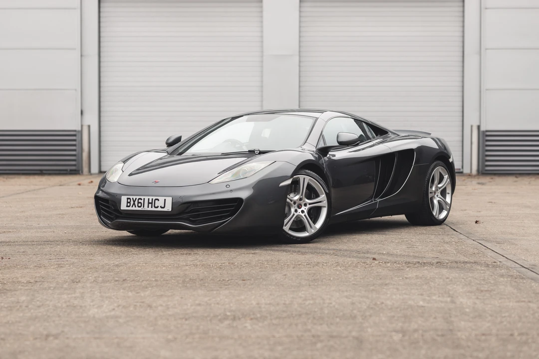 2011 McLaren MP4-12C - Image 14 of 31