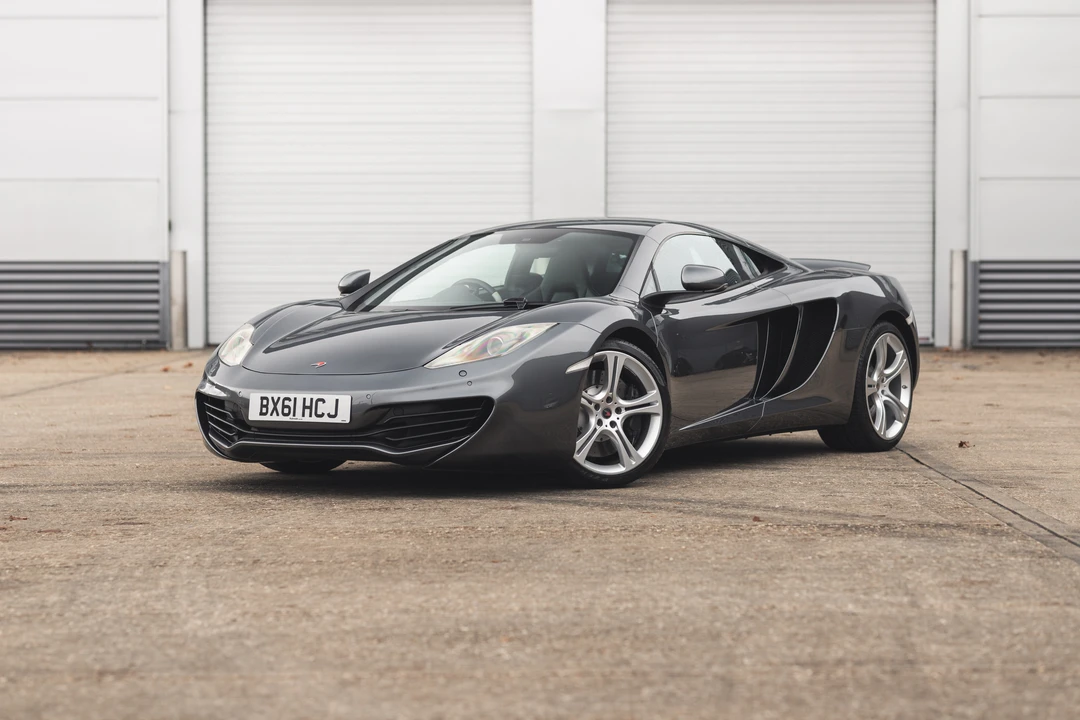 2011 McLaren MP4-12C - Image 15 of 31