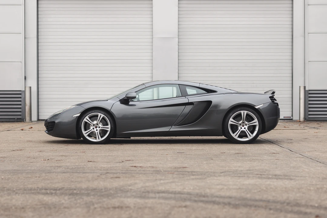 2011 McLaren MP4-12C - Image 5 of 31