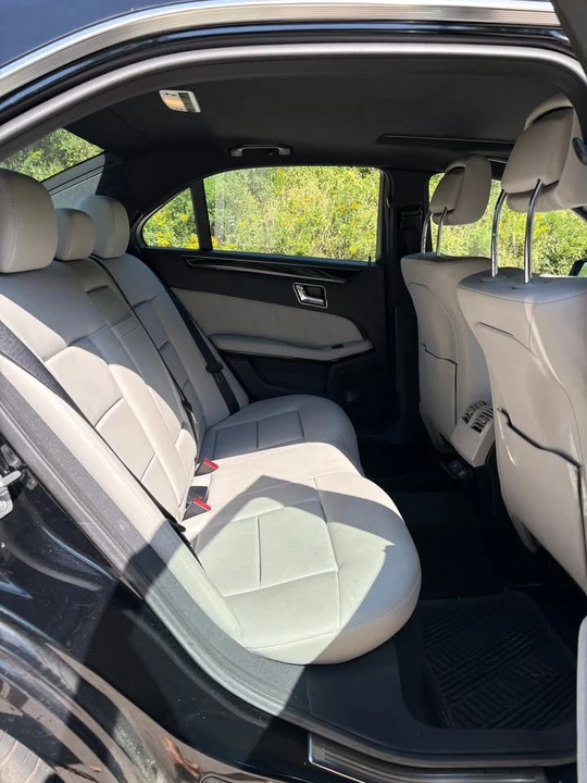 2011 Mercedes-Benz W212 E-Class - Image 10 of 20
