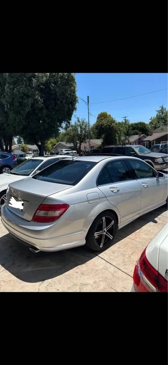 2011 Mercedes-Benz W204 C-Class - Image 2 of 8