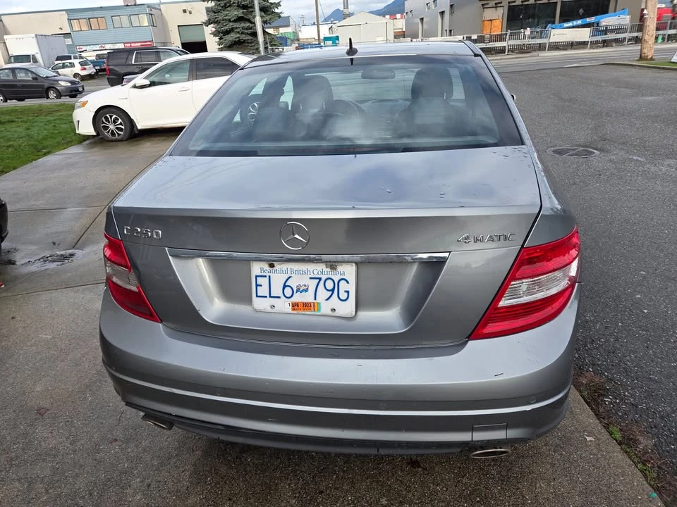 2011 Mercedes-Benz W204 C-Class - Image 5 of 15