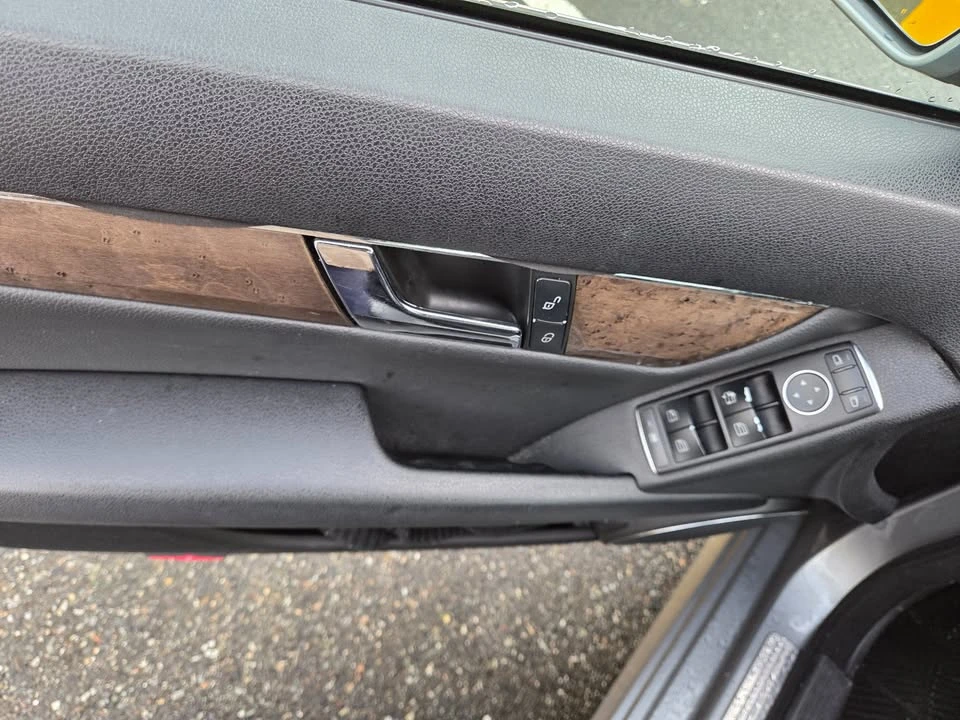 2011 Mercedes-Benz W204 C-Class - Image 14 of 15