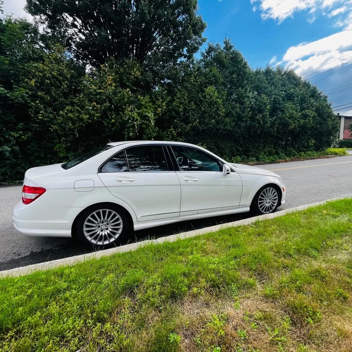 2011 Mercedes-Benz W204 C-Class - Image 5 of 10
