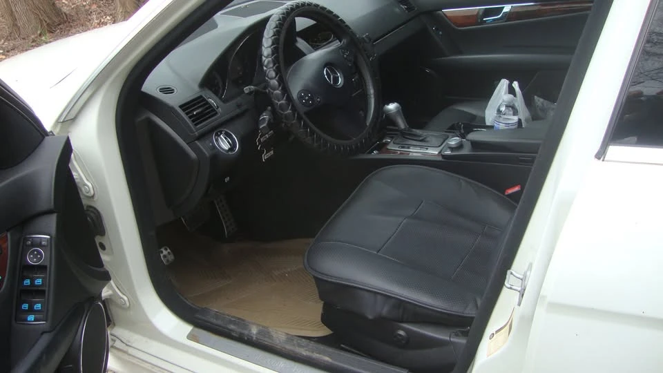 2011 Mercedes-Benz W204 C-Class - Image 6 of 8