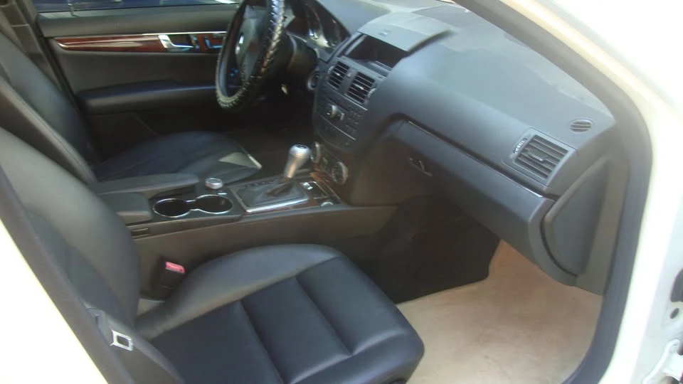 2011 Mercedes-Benz W204 C-Class - Image 8 of 8