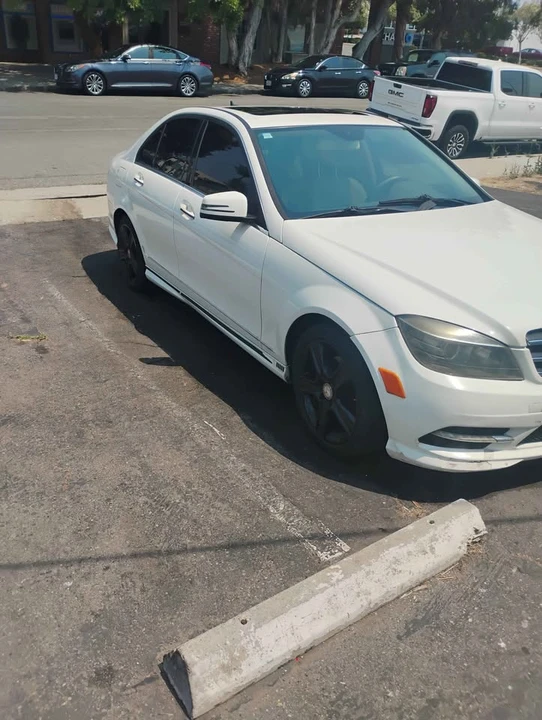 2011 Mercedes-Benz C207/A207 E-Class Coupe & Convertible - Image 3 of 5