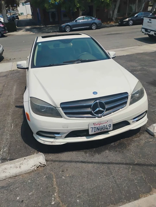 2011 Mercedes-Benz C207/A207 E-Class Coupe & Convertible - Image 5 of 5