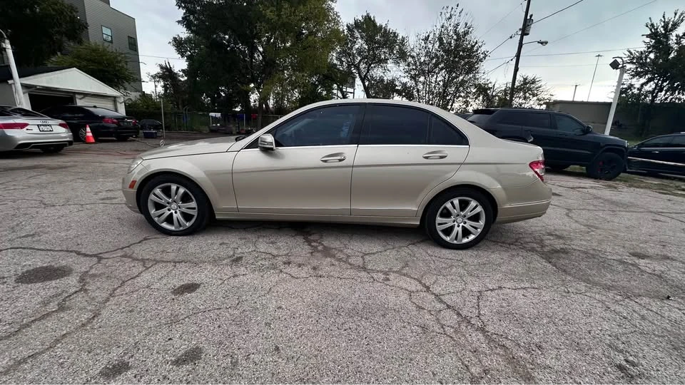 2011 Mercedes-Benz W212 E-Class - Image 3 of 14