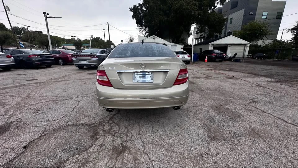 2011 Mercedes-Benz W212 E-Class - Image 8 of 14