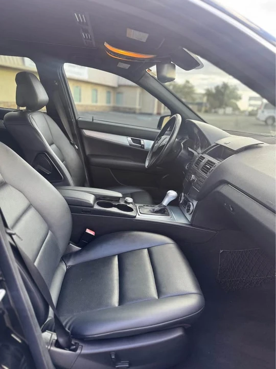 2011 Mercedes-Benz W212 E-Class - Image 9 of 14