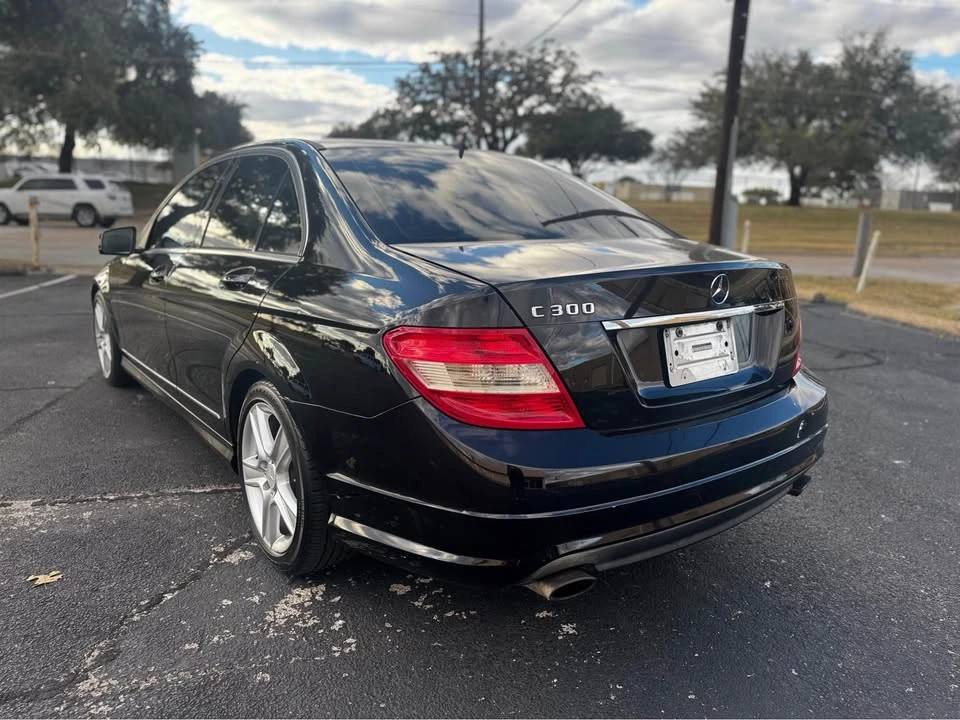 2011 Mercedes-Benz W212 E-Class - Image 10 of 14