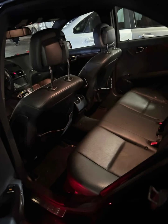 2011 Mercedes-Benz W212 E-Class - Image 6 of 9