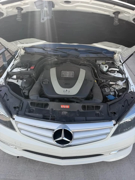 2011 Mercedes-Benz W204 C-Class - Image 7 of 8