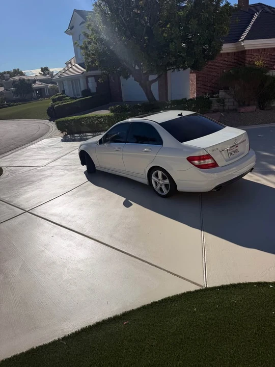 2011 Mercedes-Benz W204 C-Class - Image 4 of 8