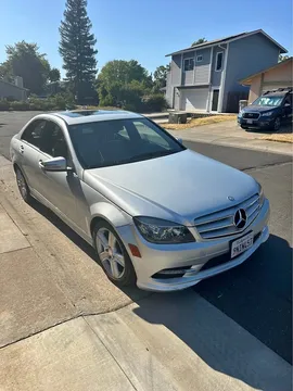 2011 Mercedes-Benz C300 Sedan