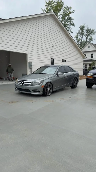 2011 Mercedes-Benz W212 E-Class - Image 3 of 4