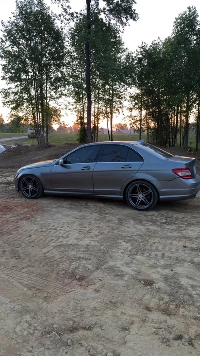 2011 Mercedes-Benz W212 E-Class - Image 2 of 4