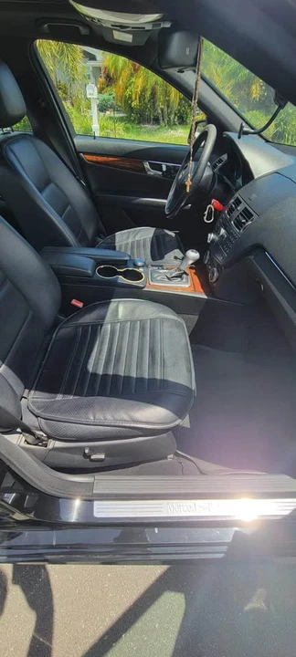 2011 Mercedes-Benz W212 E-Class - Image 9 of 14